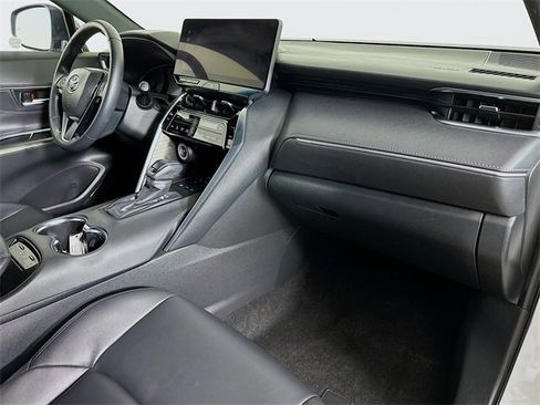 Used 2024 Toyota Venza Nightshade image 29