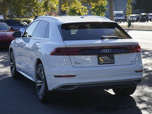 Used 2019 Audi Q8 Prestige w/ Luxury Package image 10
