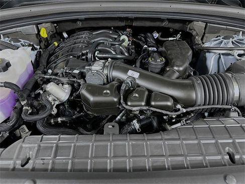 New 2025 Jeep Grand Cherokee L Altitude image 18