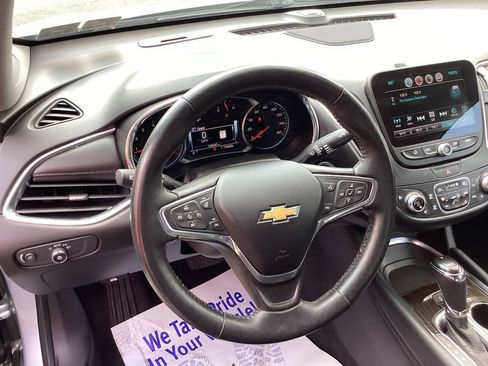 Used 2017 Chevrolet Malibu Premier w/ Premier Sun and Wheel Package FWD image 16