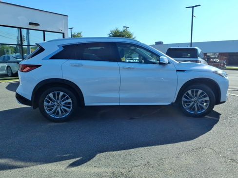 Certified 2023 INFINITI QX50 Luxe AWD/4WD image 4