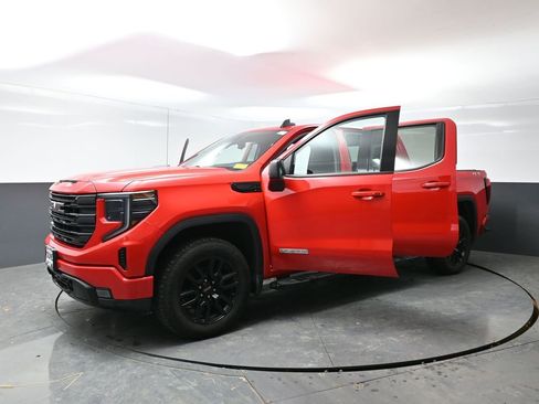 Used 2022 GMC Sierra 1500 Elevation image 57