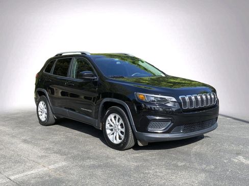 Used 2020 Jeep Cherokee Latitude image 2