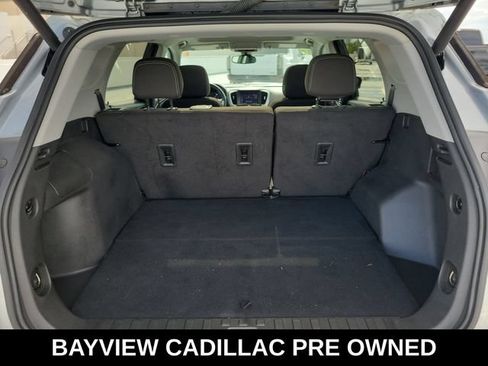 Used 2023 GMC Terrain SLE w/ Driver Convenience Package FWD image 10