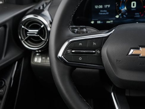 New 2026 Chevrolet Equinox LT w/ Convenience Package II image 21