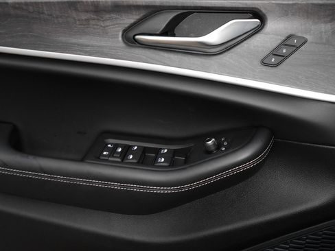 New 2025 Jeep Grand Cherokee Limited w/ Black Appearance Package AWD/4WD image 16