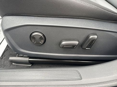 New 2026 Volkswagen Jetta SE image 10