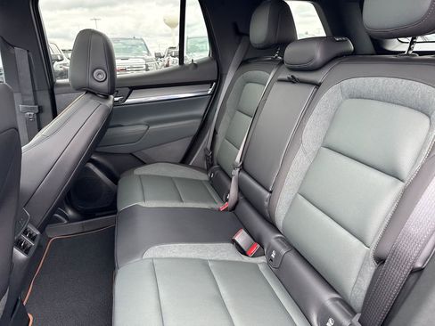 New 2026 GMC Terrain AT4 AWD/4WD image 33