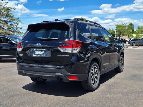 Used 2023 Subaru Forester Premium w/ Popular Package #1 AWD/4WD image 3