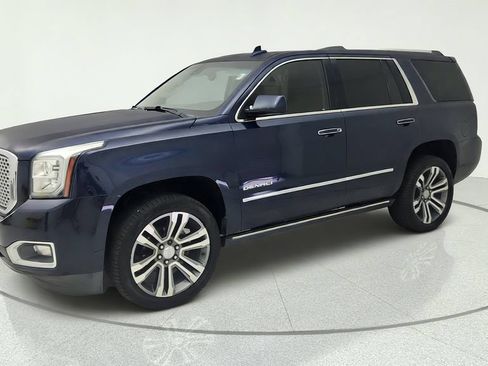Used 2017 GMC Yukon Denali w/ Open Road Package RWD image 3