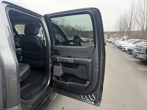 Used 2023 Ford F350 Lariat image 26