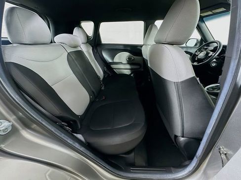 Used 2015 Kia Soul image 8