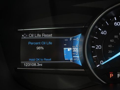 Used 2016 Ford Explorer XLT w/ Equipment Group 202A image 27