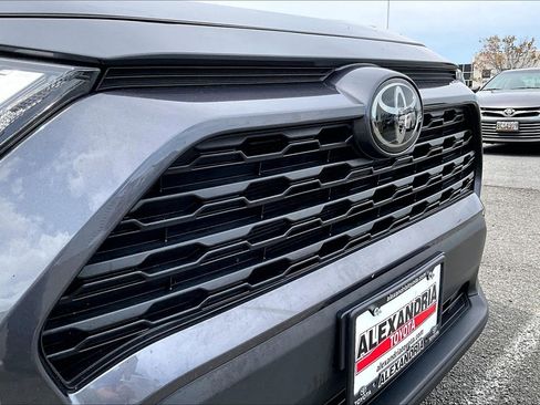 Used 2024 Toyota RAV4 XLE image 28