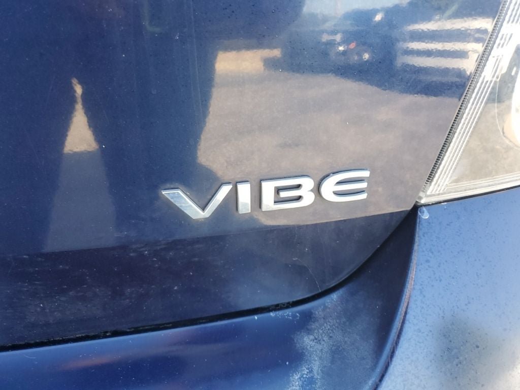 Used 2009 Pontiac Vibe w/ Preferred Package FWD image 8