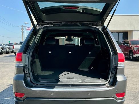 Used 2019 Jeep Grand Cherokee Limited AWD/4WD image 18