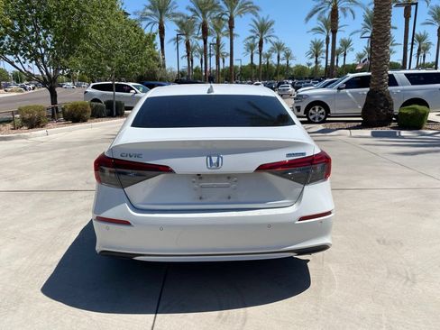 Used 2023 Honda Civic Touring image 5