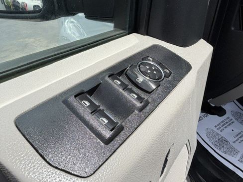 Used 2017 Ford F250 XL w/ Power Equipment Group RWD image 17
