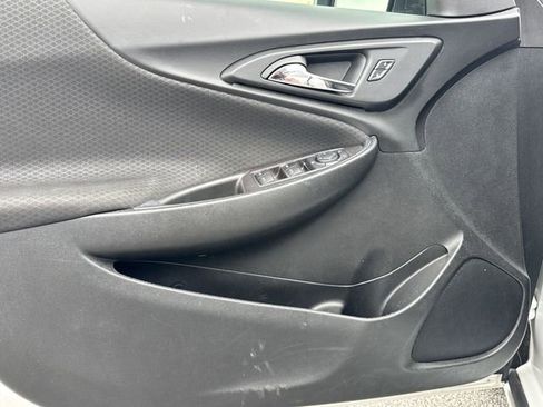 Used 2019 Chevrolet Malibu LT image 10