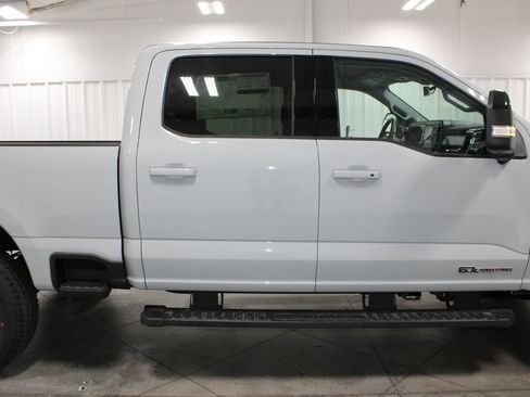 New 2026 Ford F250 Lariat w/ Black Appearance Package image 10