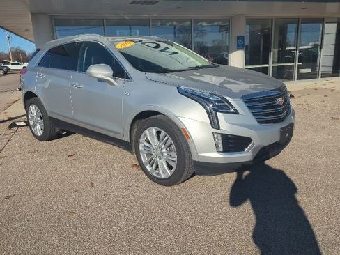Used 2019 Cadillac XT5 Premium Luxury image 9