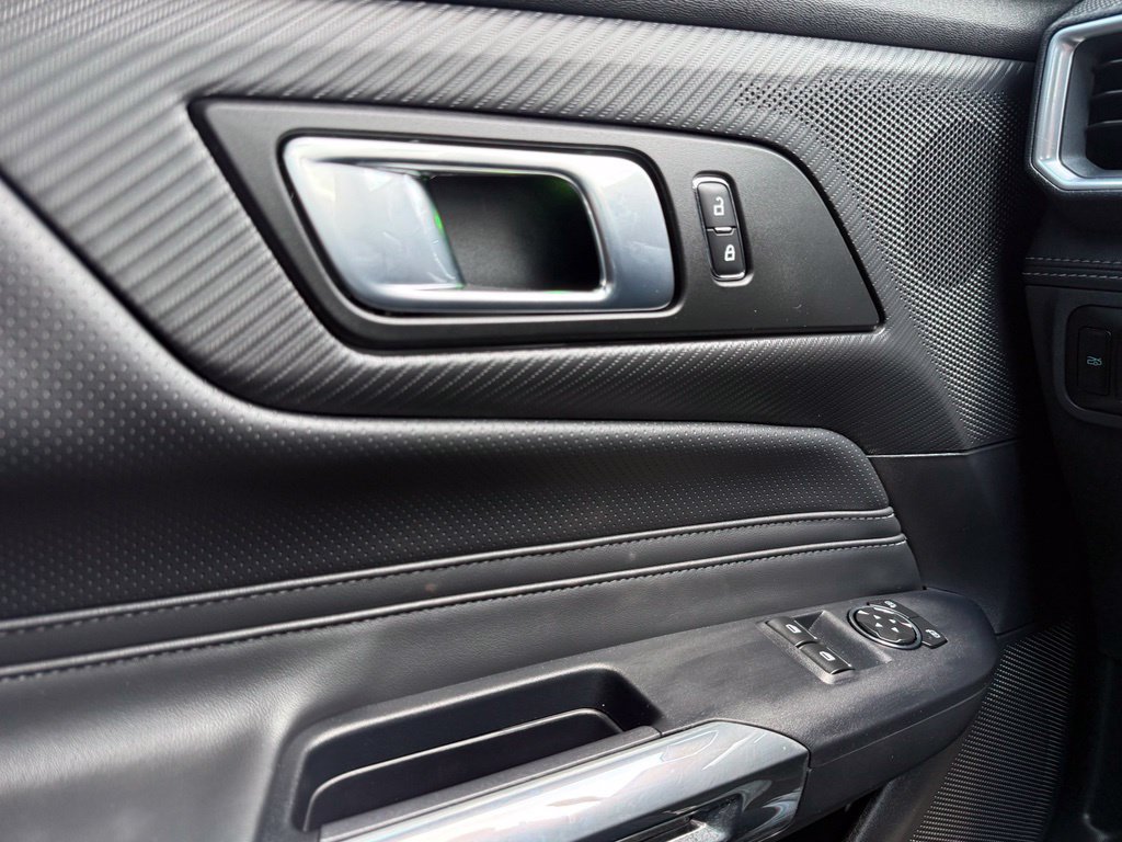 Used 2025 Ford Mustang GT Premium RWD image 12