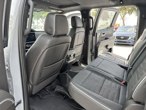 Used 2024 GMC Sierra 1500 AT4X w/ AT4X AEV Edition AWD/4WD image 34