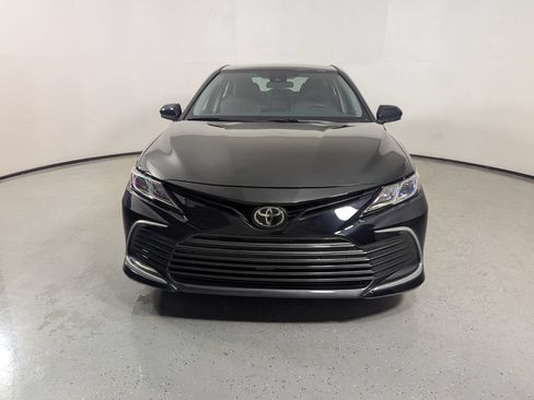Used 2021 Toyota Camry LE FWD image 2