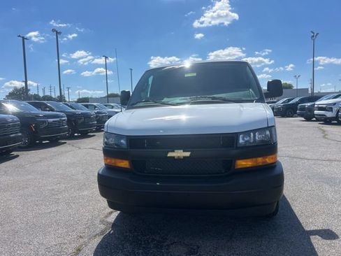 New 2026 Chevrolet Express 2500 Extended w/ Driver Convenience Package RWD image 8