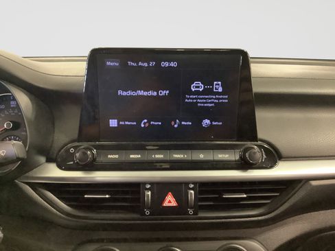 Used 2022 Kia Forte LXS FWD image 19