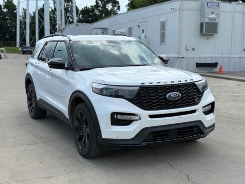Used 2023 Ford Explorer ST w/ Equipment Group 401A AWD/4WD image 4