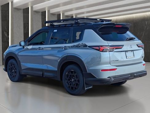 New 2026 Mitsubishi Outlander Trail Edition image 2