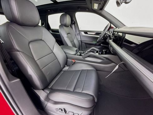 New 2026 Porsche Cayenne AWD/4WD image 29
