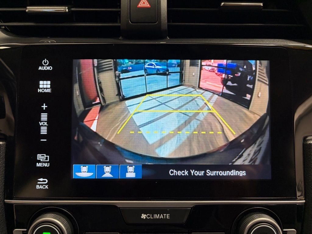 Used 2018 Honda Civic Touring image 19