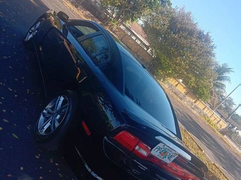 Used 2013 Dodge Charger R/T image 6