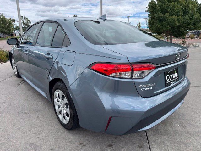 Used 2020 Toyota Corolla LE FWD image 5