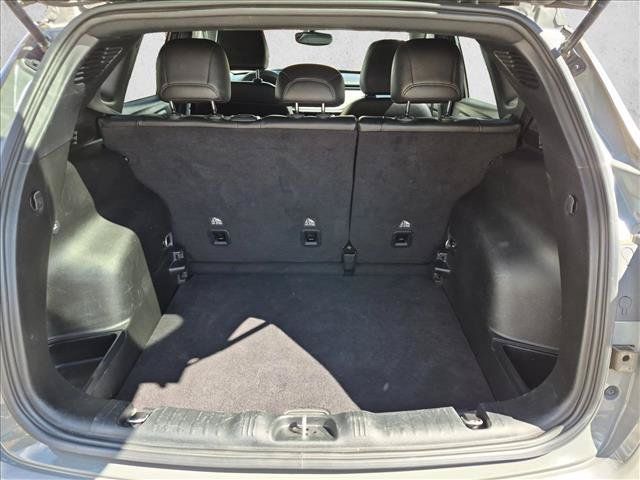 Used 2024 Jeep Compass Latitude AWD/4WD image 6