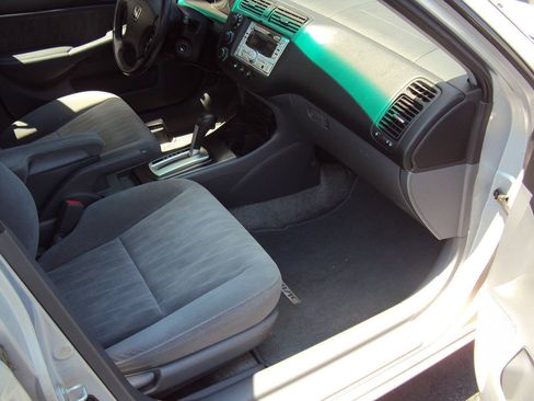 Used 2005 Honda Civic LX image 10