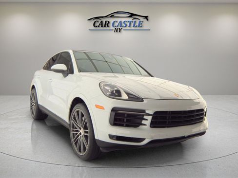 Used 2020 Porsche Cayenne AWD/4WD image 3