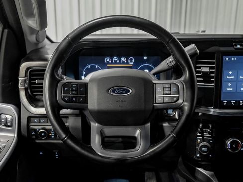 Used 2023 Ford F350 Lariat w/ Sport Appearance Package image 16