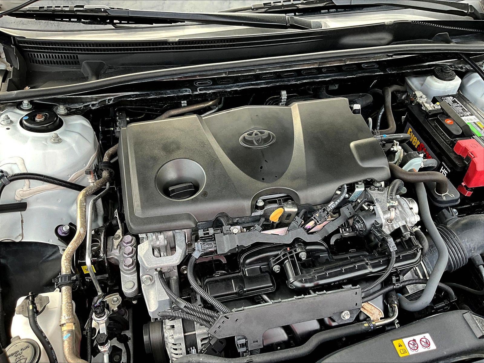 Used 2024 Toyota Camry SE FWD image 30