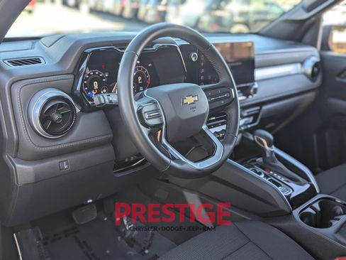 Used 2024 Chevrolet Colorado LT image 13