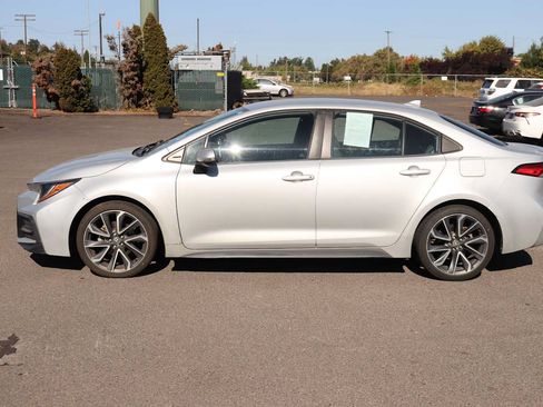 Used 2020 Toyota Corolla SE FWD image 8