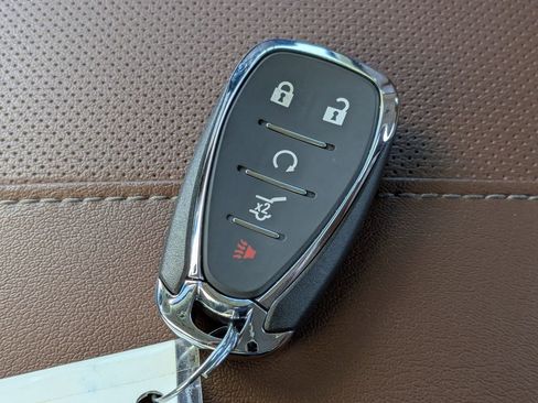 Used 2020 Chevrolet Traverse High Country w/ LPO, Floor Liner Package AWD/4WD image 29