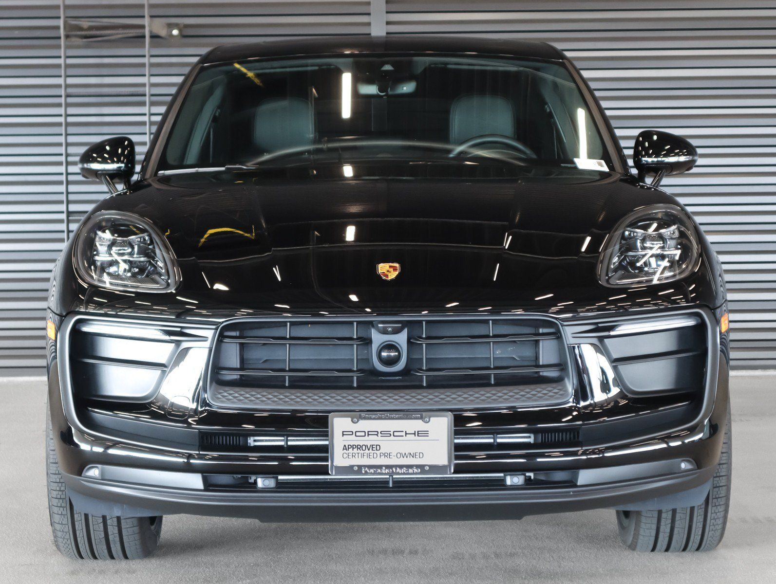 Used 2026 Porsche Macan AWD/4WD image 8