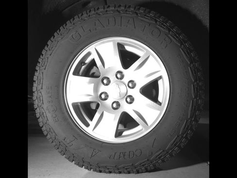 Used 2018 Chevrolet Silverado 1500 LT w/ All Star Edition AWD/4WD image 10