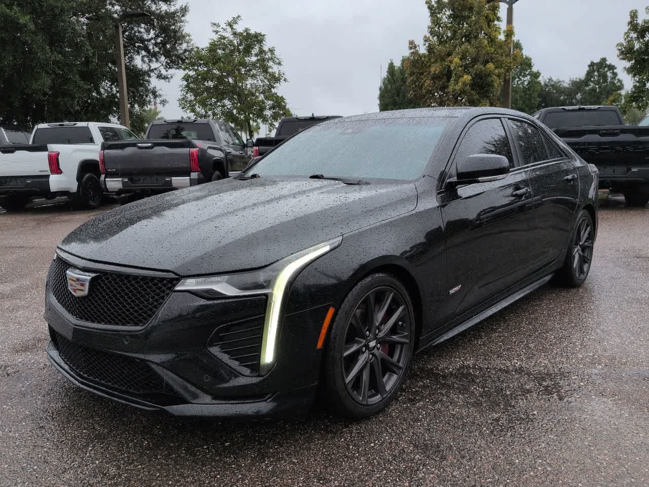 Used 2021 Cadillac CT4 V w/ Technology Package RWD image 2