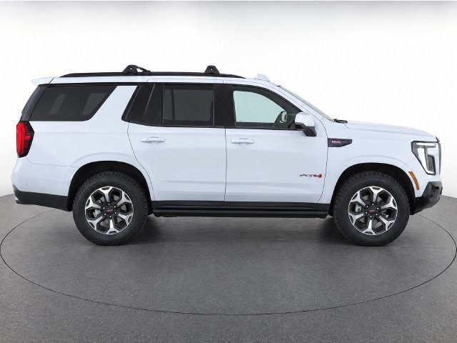 Used 2025 GMC Yukon AT4 Ultimate AWD/4WD image 2