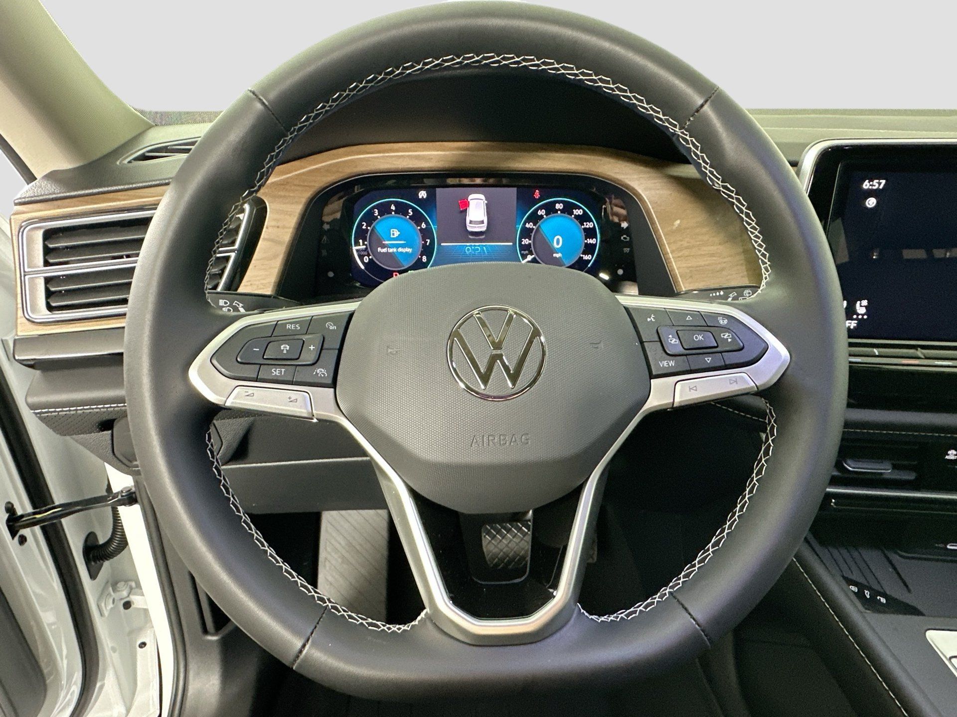 Certified 2026 Volkswagen Atlas SE FWD image 11