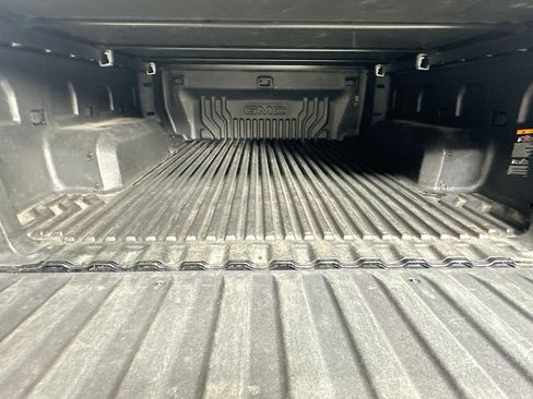 Used 2023 GMC Sierra 1500 Elevation AWD/4WD image 28